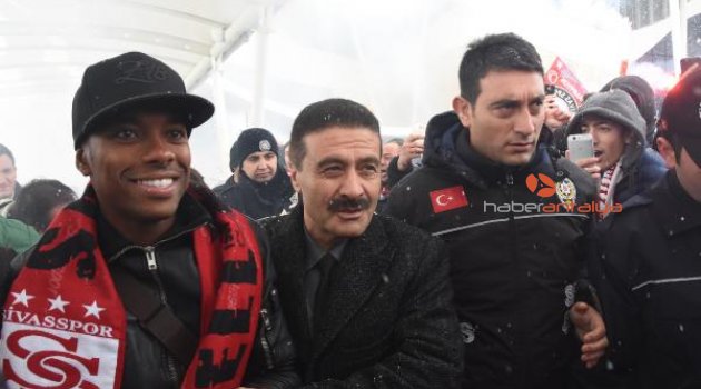 Sivas Belediyesinden ilginç Robinho paylaşımı