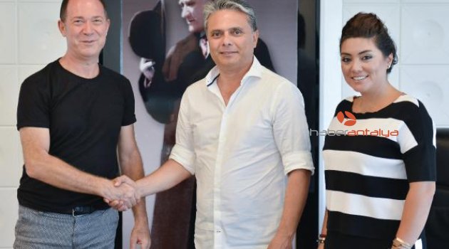 Sümer Ezgü, Başkan Uysal'ın konuğu