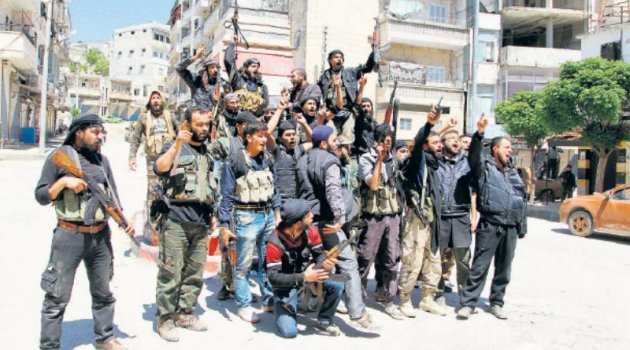 Suriye’de Cisr eş-Şugur El Nusra’nın eline geçti