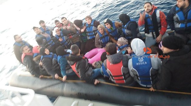 SURİYE'DEN AVRUPA'YA YOLCULUKLARI KAŞ'TA SON BULDU