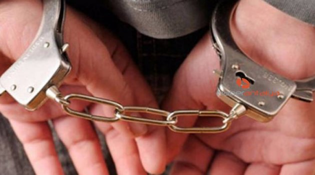 Suriyeli sevgilisiyle kocasını öldüren kadın tutuklandı