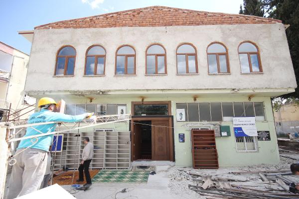 TARİHİ HASAN NURLU CAMİİ YENİLENDİ