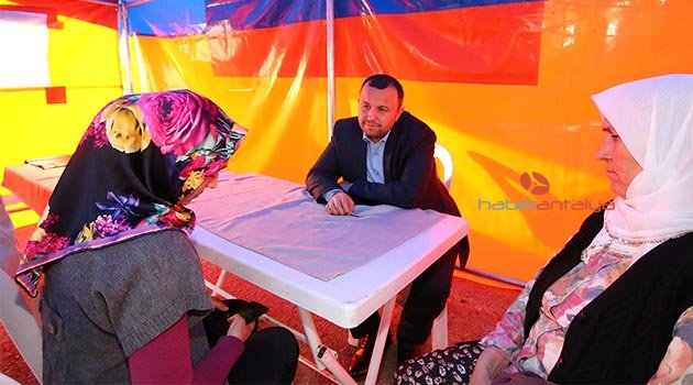 Taş, Gönül Çadırı’nda vatandaşlarla buluştu