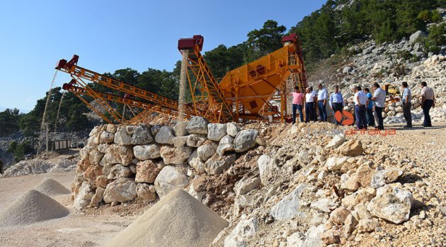 Taş Kırma ve Eleme Tesisleri üretime başladı