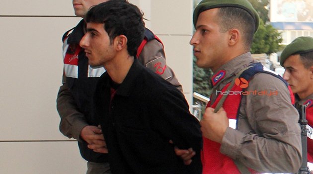 Terör şüphelisi Emniyet binasından atlayıp intihar etti