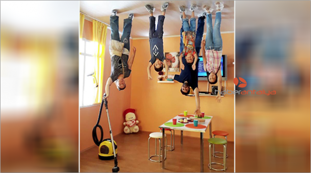 Ters Ev'de ters fotoğraf