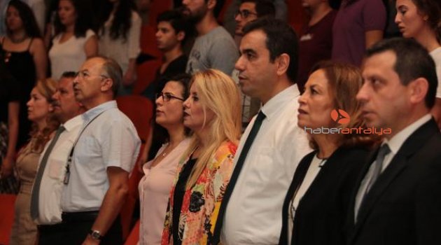Tıp Fakültesi'nde ilk ders heyecanı