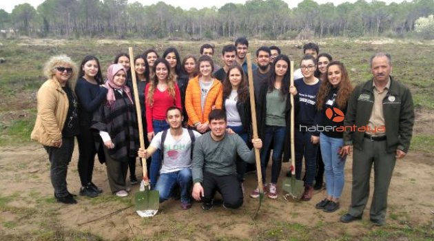 Tıp öğrencileri geleceğe fidan dikti