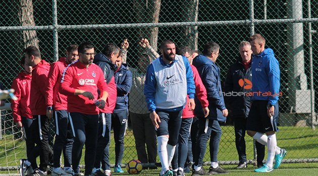 Trabzonspor'dan Burak Yılmaz'ın sakatlığı ile ilgili açıklama