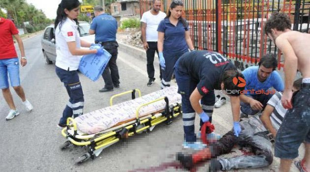 Trafik magandaları, bıçak ve levyeyle dehşeti yaşattı