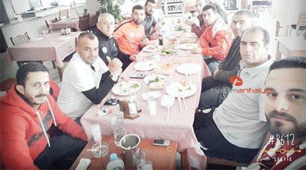 TRİBÜNLERDE ÖZLEDİĞİMİZ TABLO