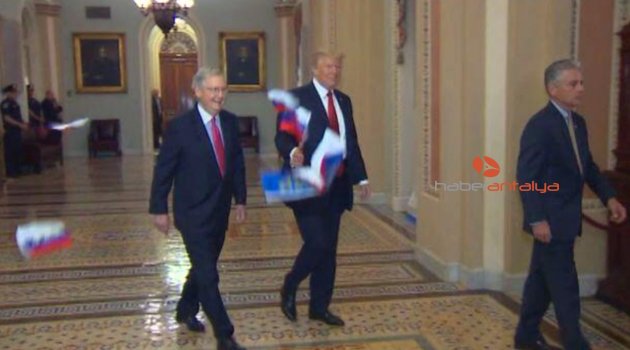 Trump’a, Rusya bayraklı protesto: “Vatan haini”