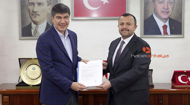 Türel, adaylık dosyasını teslim etti