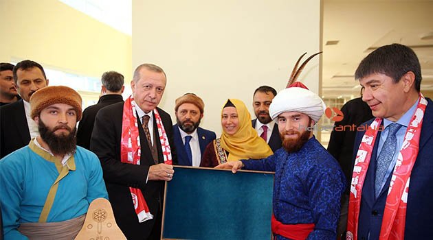 Türel, AK Parti Antalya 6. Olağan Kongresinde konuştu