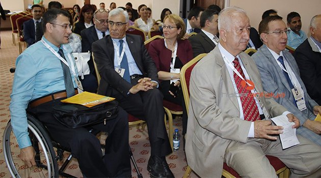 TURİZM KONGRESİ'NDE AKADEMİSYENLERDEN ÇARPICI TESPİTLER