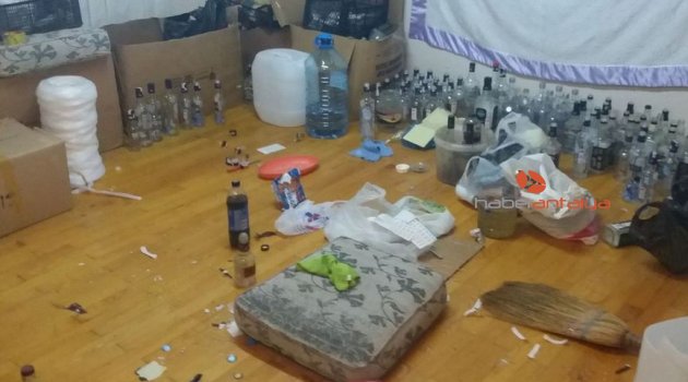 Turizm sezonu öncesi Antalya'da sahte içkiye büyük darbe
