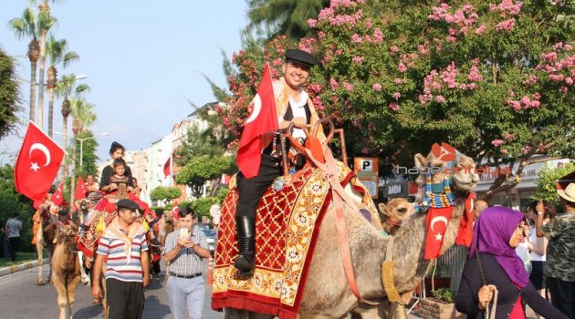 Turizm ve Sanat Festivali, Yörük göçü ve kortejle başladı