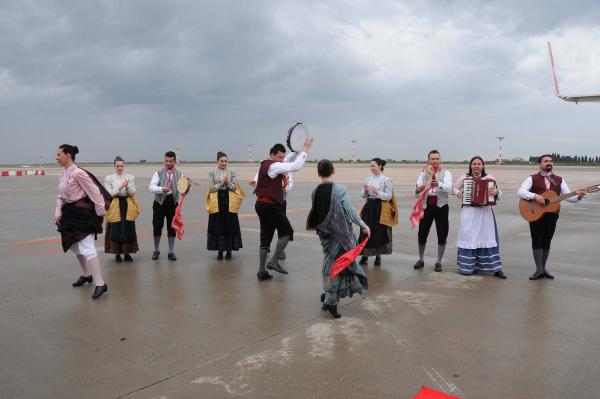  Türk Hava Yolları Bari’yi Dünyaya Bağlıyor