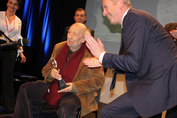 Ara Güler'e Onur Ödülü