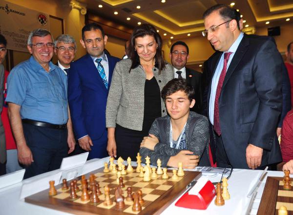 TÜRKİYE KÜÇÜKLER VE YILDIZLAR TAKIM SATRANÇ TURNUVALARI MANAVGAT'TA BAŞLADI