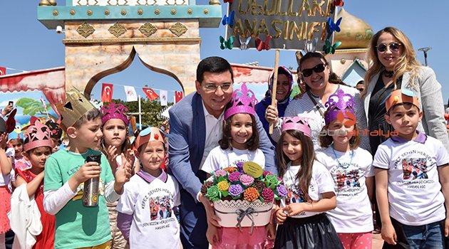 TÜTÜNCÜ ÇOCUKLARLA ŞENLENDİ
