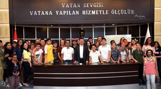 Tütüncü’den Antalya tanıtımı