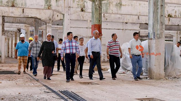 TÜTÜNCÜ: DOKUMA HALK TARAFINDAN DOKUNULMAZ İLAN EDİLDİ