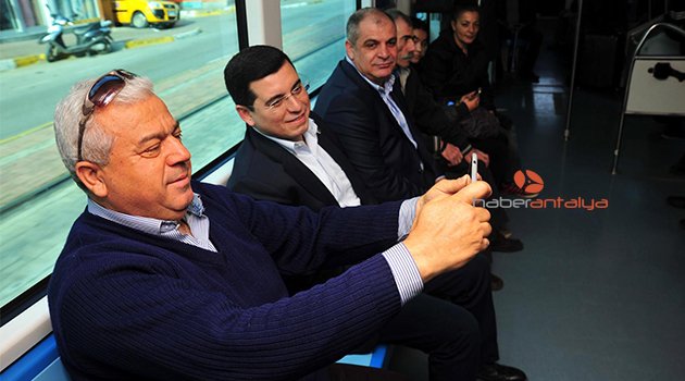 TÜTÜNCÜ TRAMVAYDA