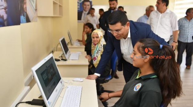 Tütüncü'den 19'uncu 'bilişim sınıfı'