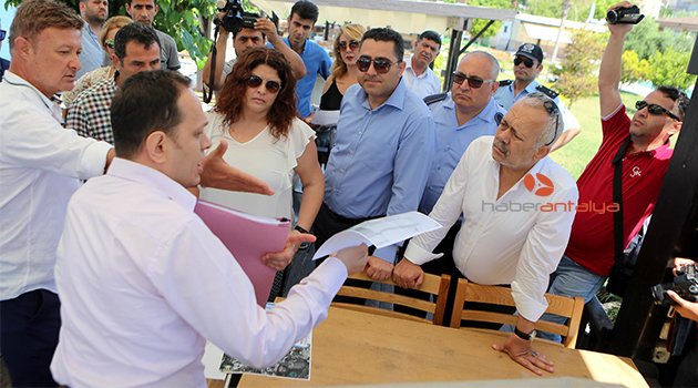 ÜNLÜ RESTORANDA PLAJ GERGİNLİĞİ