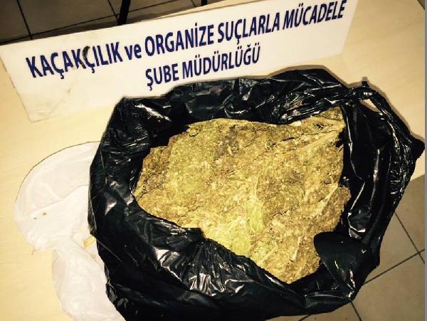 Uyuşturucu Tacirleri Polise Takıldı