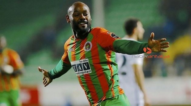 Vagner Love akşam idmanına katılmadı | Love gidiyor mu?