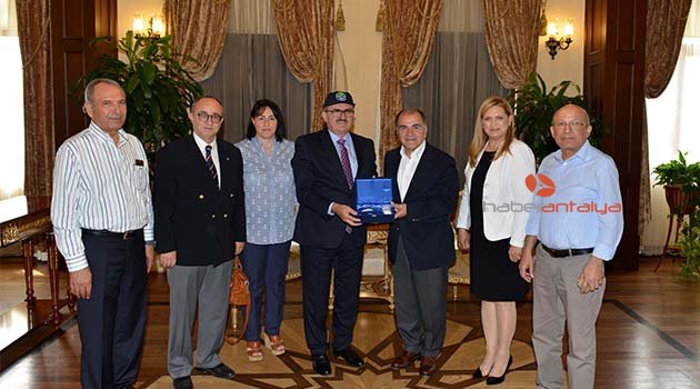 Vali Karaloğlu: " Deniz biterse Antalya turizmi biter"