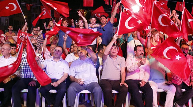 VALİ KARALOĞLU:  “MEYDANLARDA YENİ BİR MİLLET SÖZLEŞMESİNİ İMZALADIK”