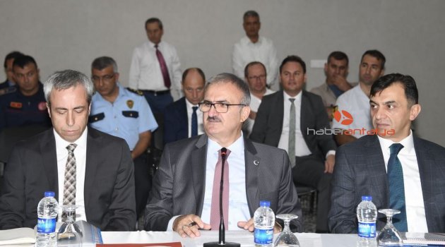 Vali Karaloğlu: Statlarımızı şiddet alanlarına çevirenlere fırsat vermeyeceğiz