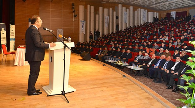 VALİ TÜRKER 4’ÜNCÜ GENÇLİK BULUŞMASINA KATILDI