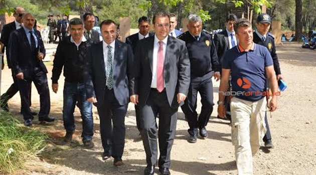 VALİ TÜRKER'DEN ÖZEL HAREKAT POLİSLERİNE MORAL ZİYARETİ