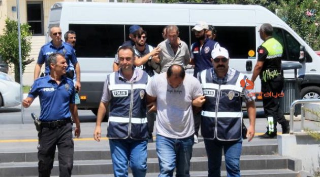Yağma şüphelisinin parmak izi cinayet bıçağında