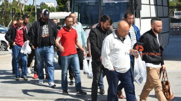 Yakalanan 122 kişiden 60'ı tutuklandı