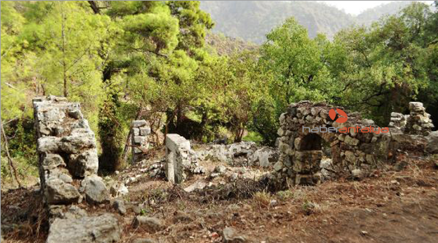 Yanartaş'ta temizlik yapıldı