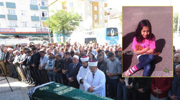 Yangında ölen 9 yaşındaki Senem gözyaşlarıyla uğurlandı