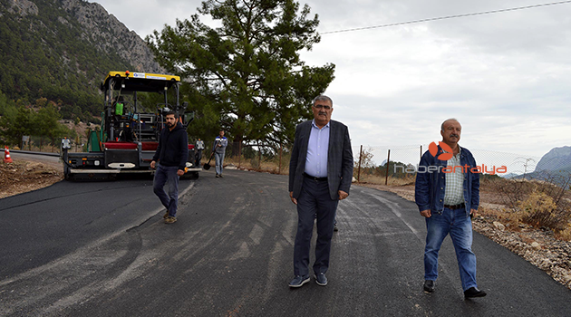 Yarbaşçandır ve Çitdibi'nde yollara sıcak asfalt