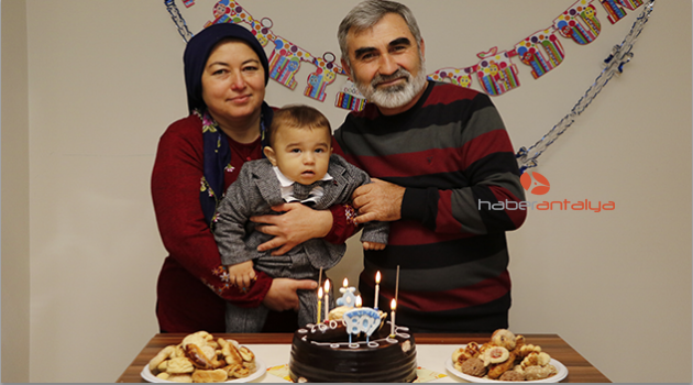 Yaş günü heyecanı, evlilik yıl dönümlerini unutturdu