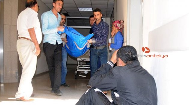 Yaşama tutunmak için denizde 5 saat bidona sarılmışlar