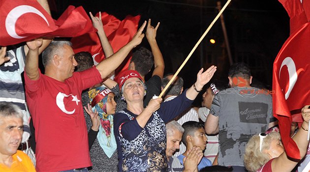 YAYMAN: İNGİLİZLERİN YAPMADIĞINI FETÖCÜLER YAPTI