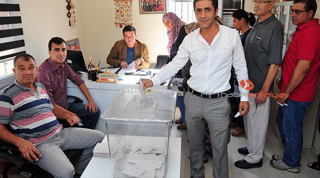YENİ EMEK'TE REFERANDUMDAN 'EVET' ÇIKTI