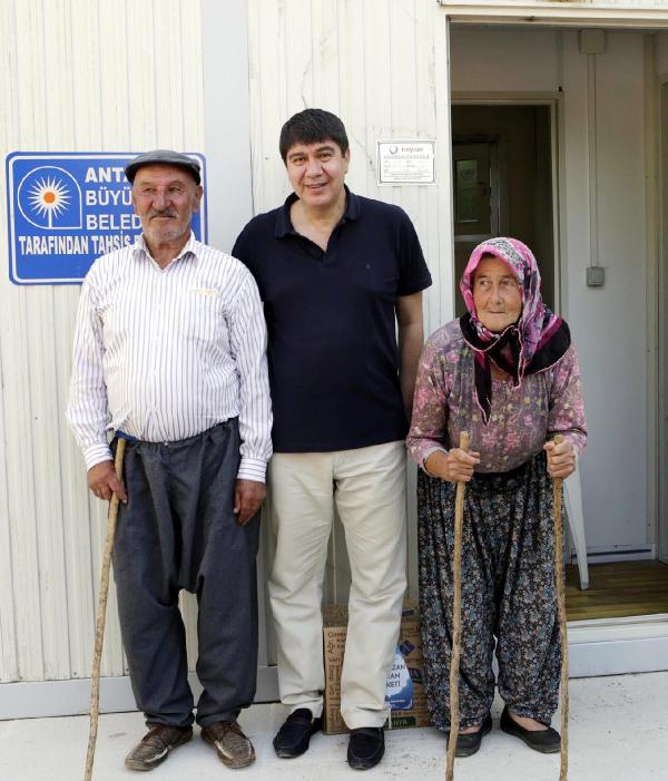 YENİ EVLERİNDE İLK MİSAFİR BAŞKAN TÜREL OLDU