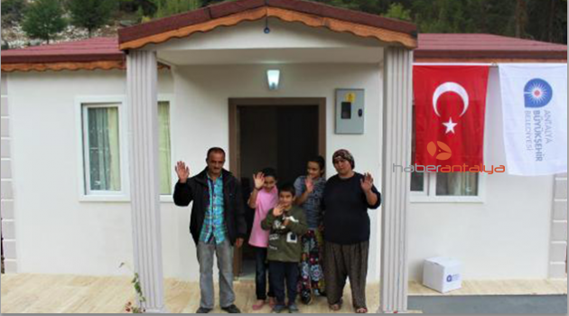 Yeni evlerine kavuştular