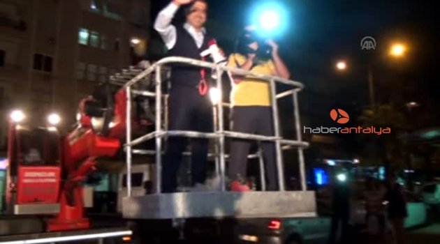 YERLİ ROMEO'NUN SIRADIŞI EVLİLİK TEKLİFİ