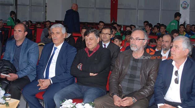 YILMAZ VURAL, SERİK'TE DENEYİMLERİNİ ANLATTI